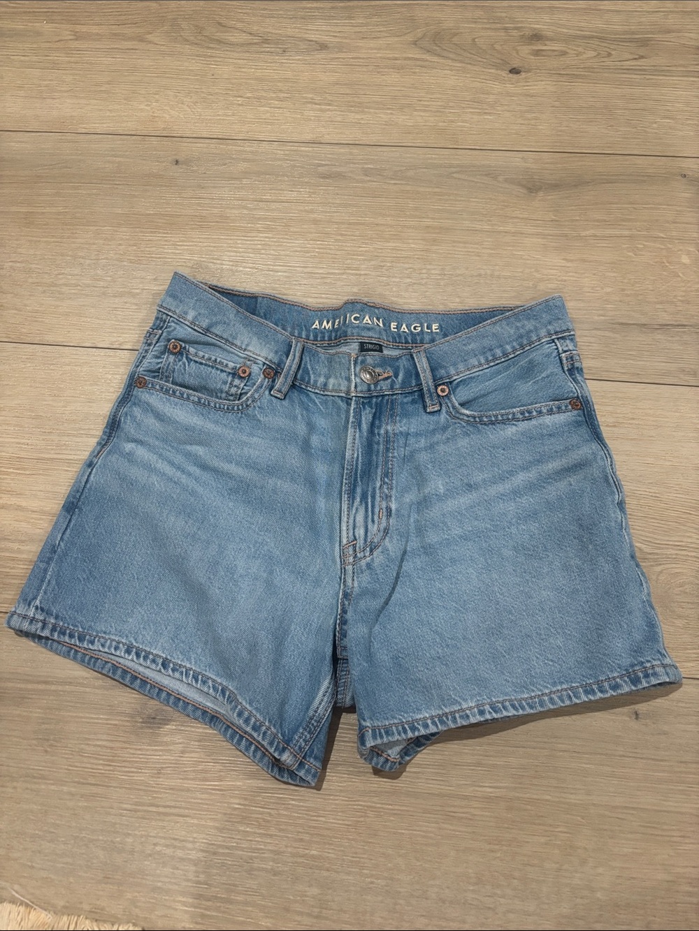 American Eagle Outfitters Denim Jean Shorts (look in description flaw)
